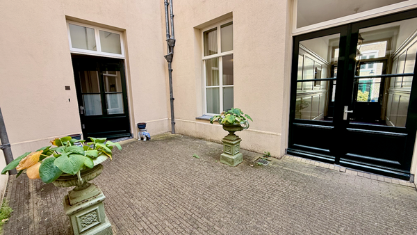 Medium property photo - Westeinde, 2512 GS Den Haag
